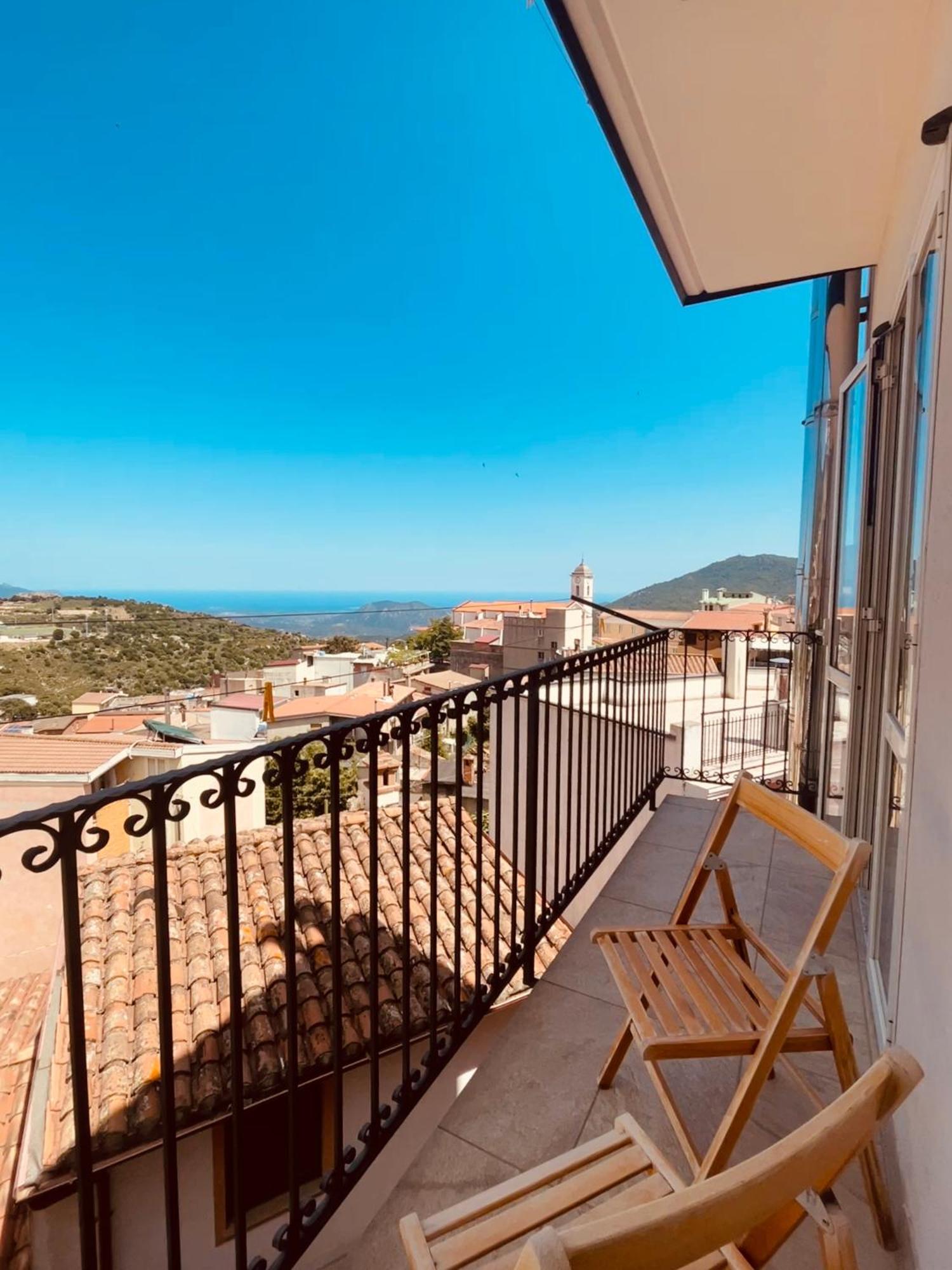B&B Aria Ona Villagrande Strisaili Exterior photo