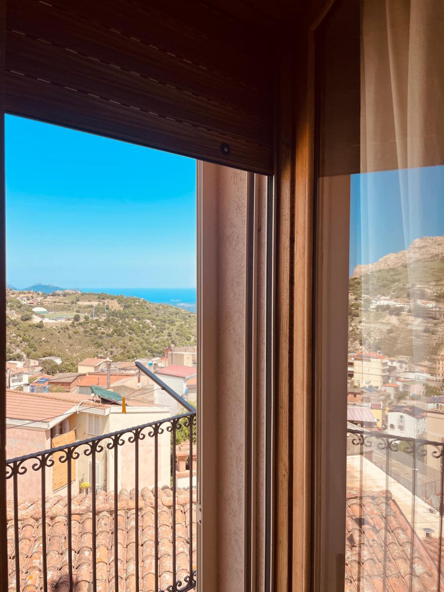 B&B Aria Ona Villagrande Strisaili Exterior photo
