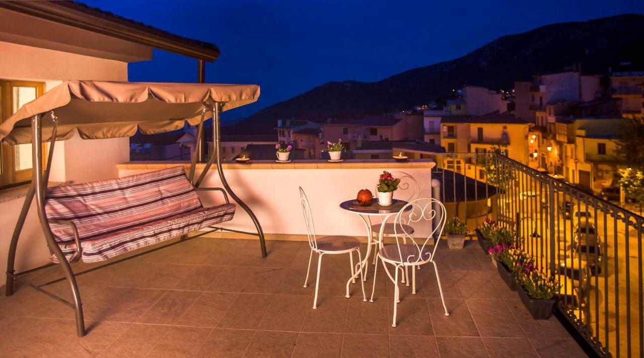 B&B Aria Ona Villagrande Strisaili Exterior photo