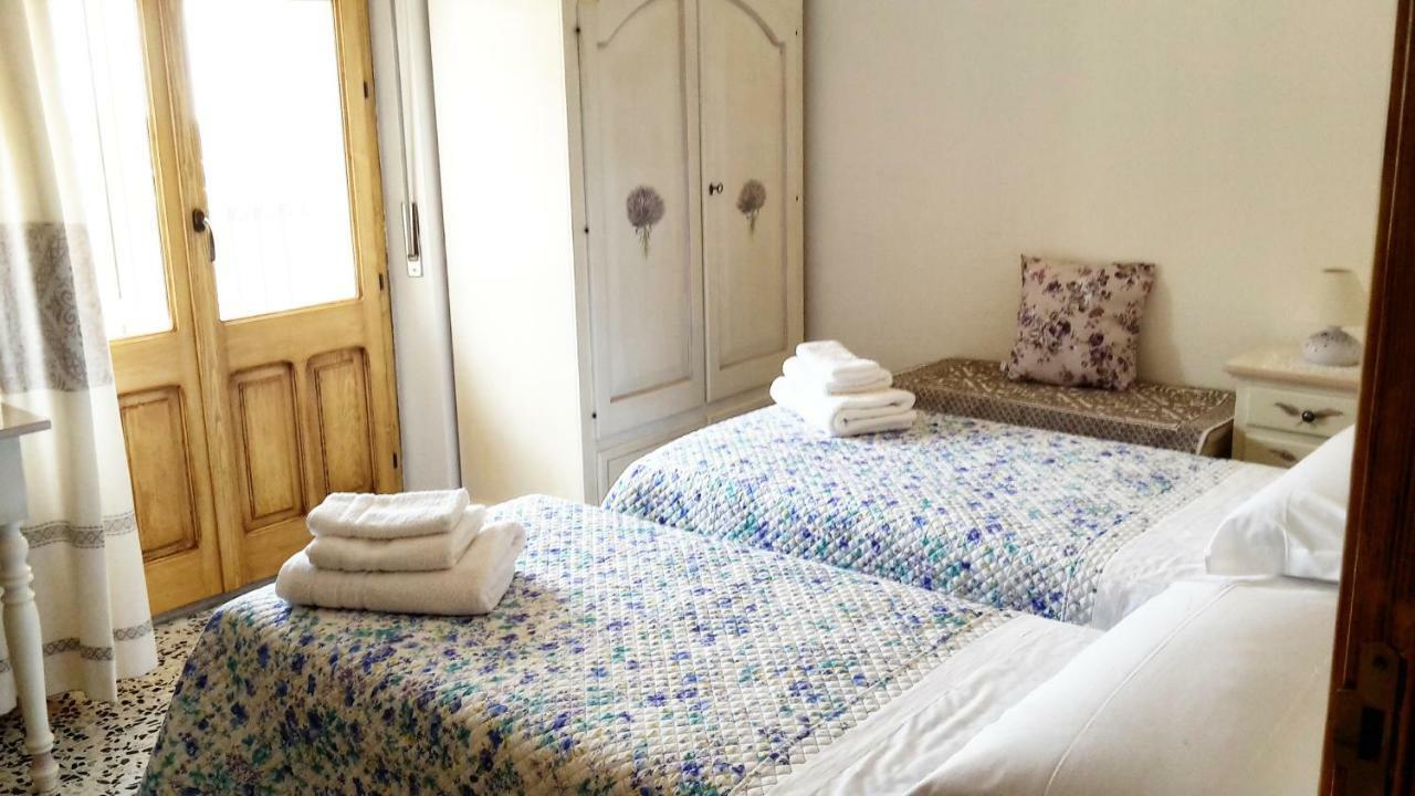 B&B Aria Ona Villagrande Strisaili Exterior photo